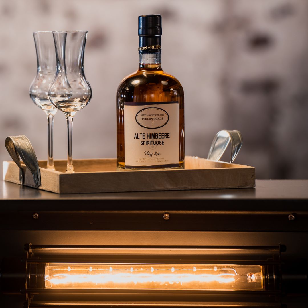 Alte Himbeere Schnaps Alte Gutsbrennerei Philipp Koch
