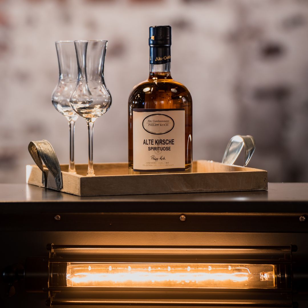 Alte Kirsche Schnaps Alte Gutsbrennerei Philipp Koch