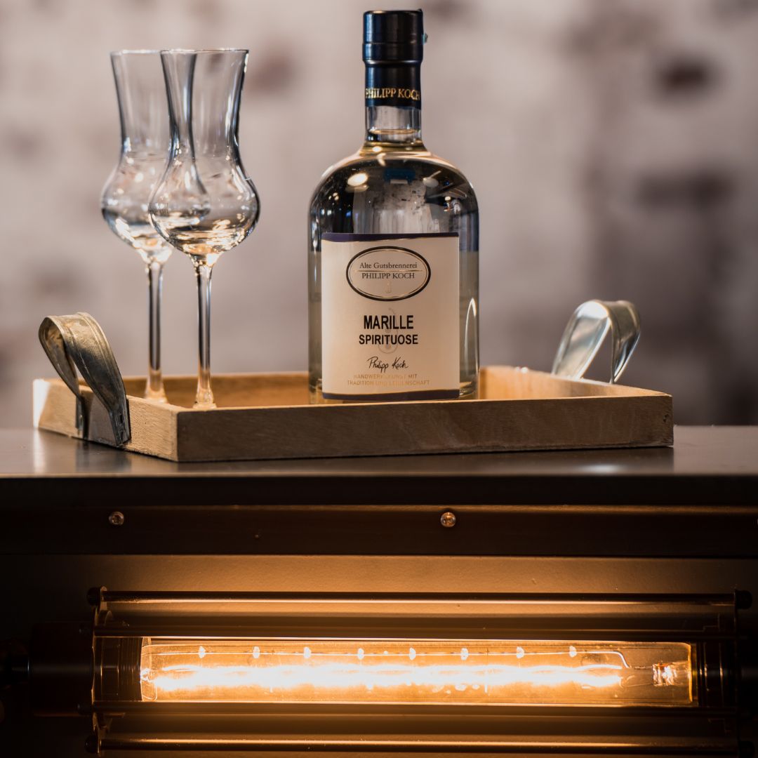 Marillen Schnaps Alte Gutsbrennerei Philipp Koch